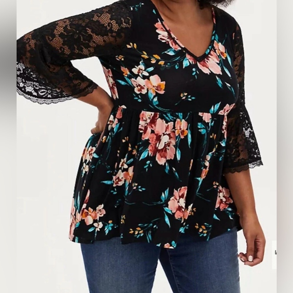 NWT Torrid Black Floral Blouse with Lace Sleeves